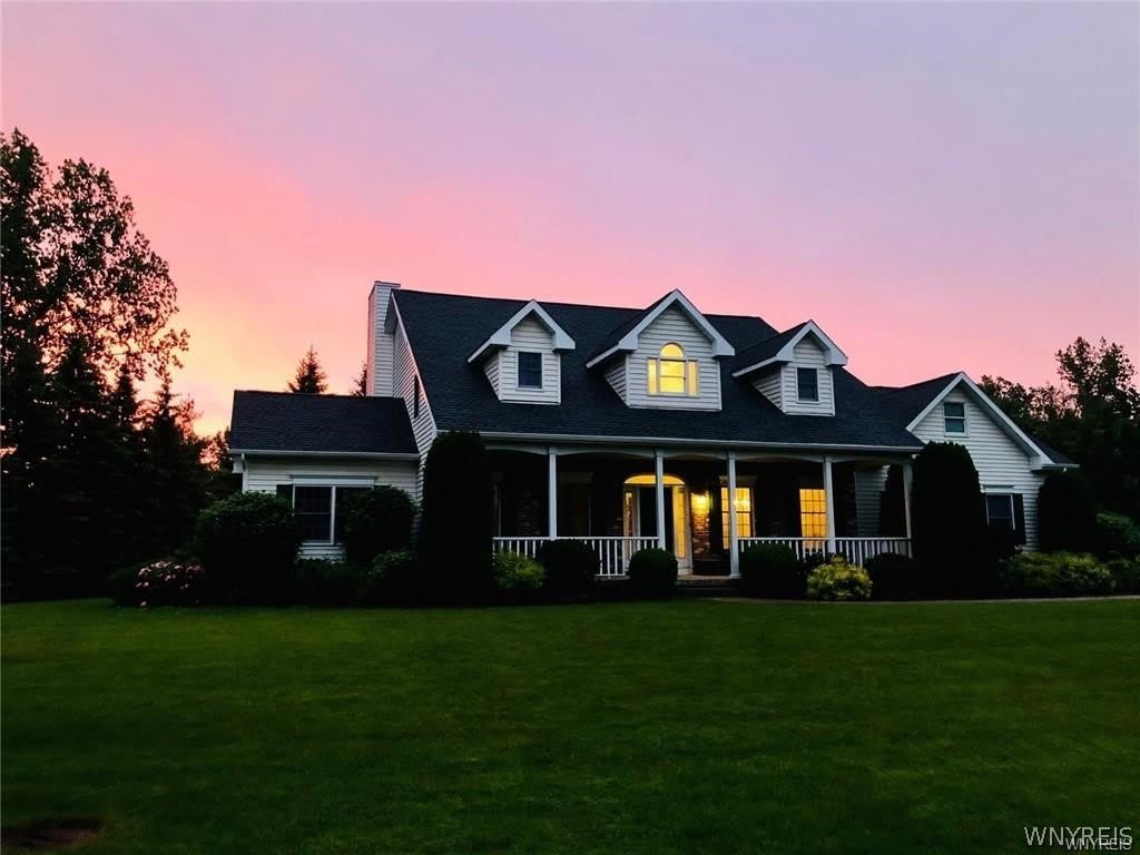 8350 Manchester Park Drive – photo 1 of 18