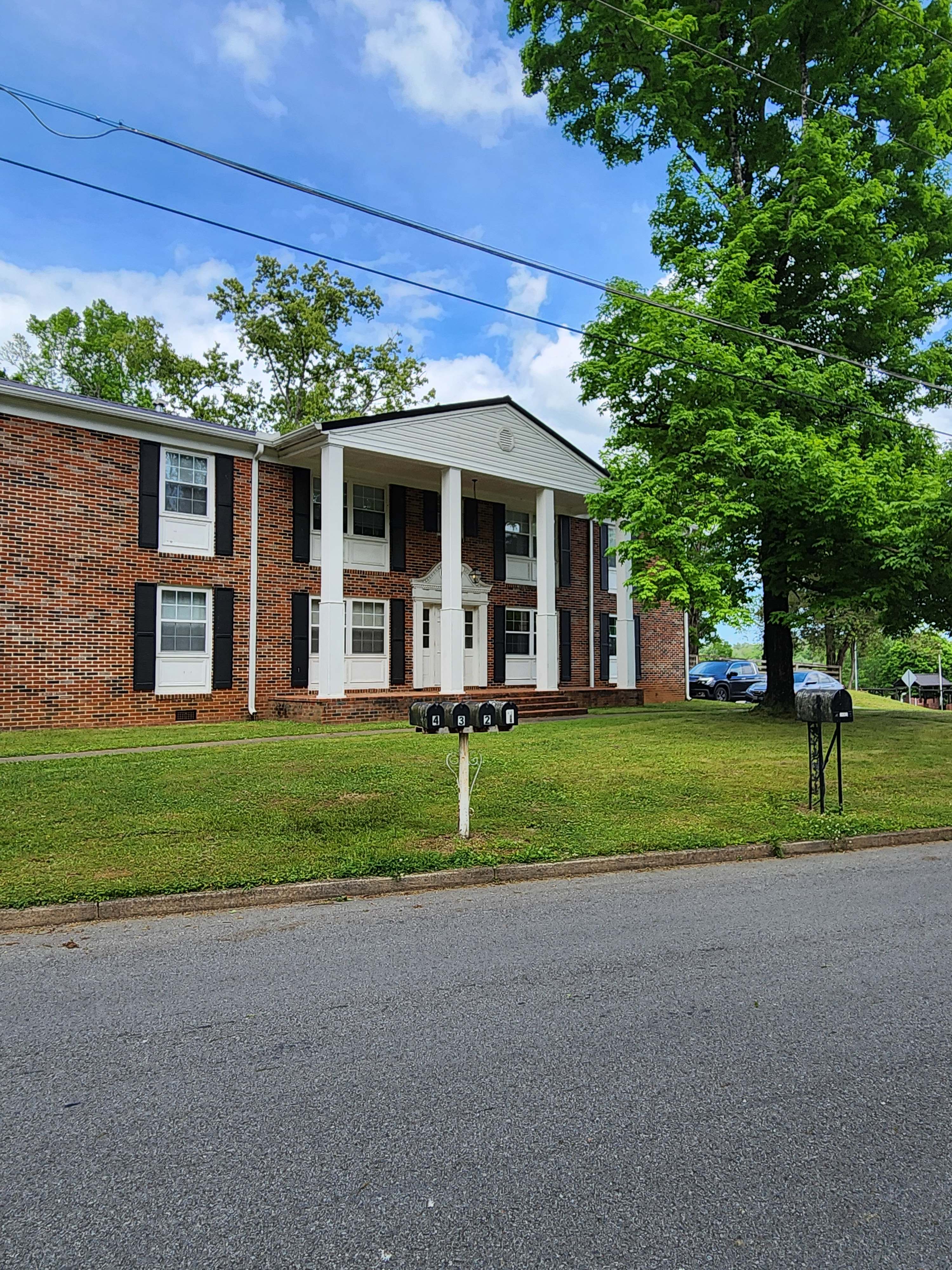 408 Guille Street – photo 1 of 40