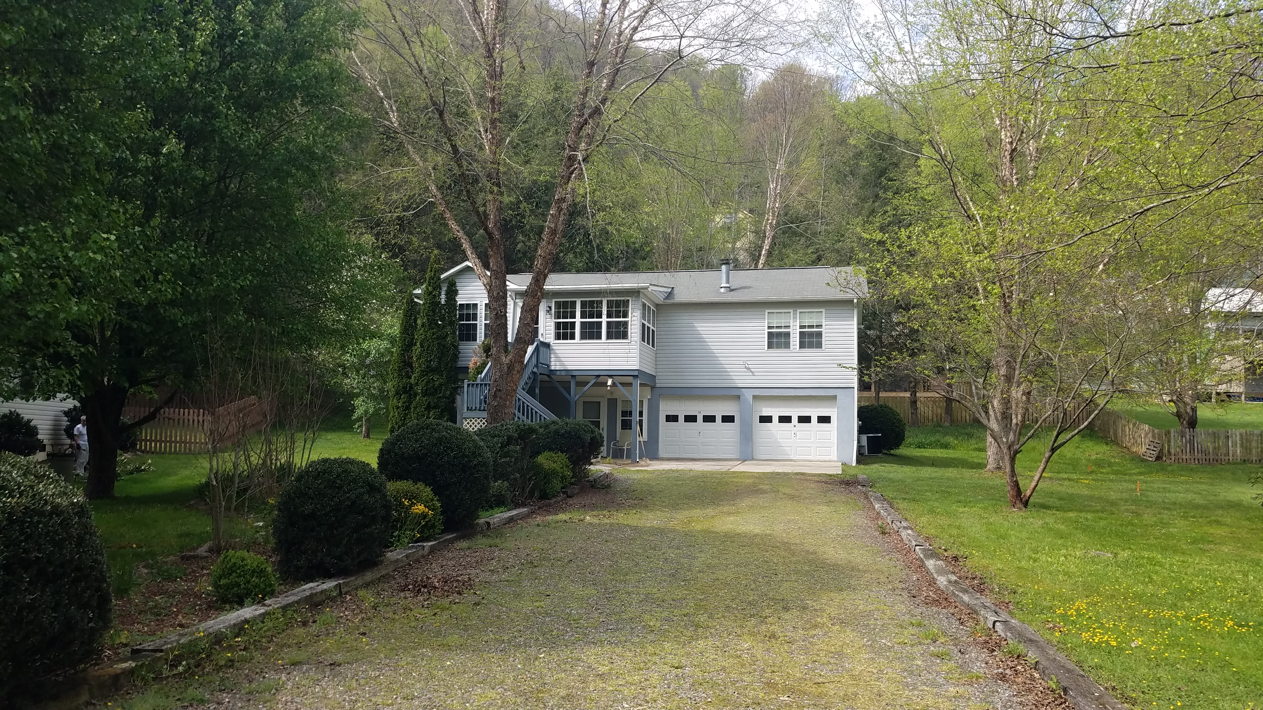 63 Garden Ct – photo 1 of 23