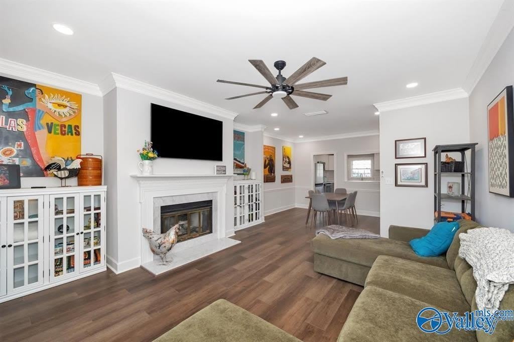 4770 Whitesburg Drive – photo 1