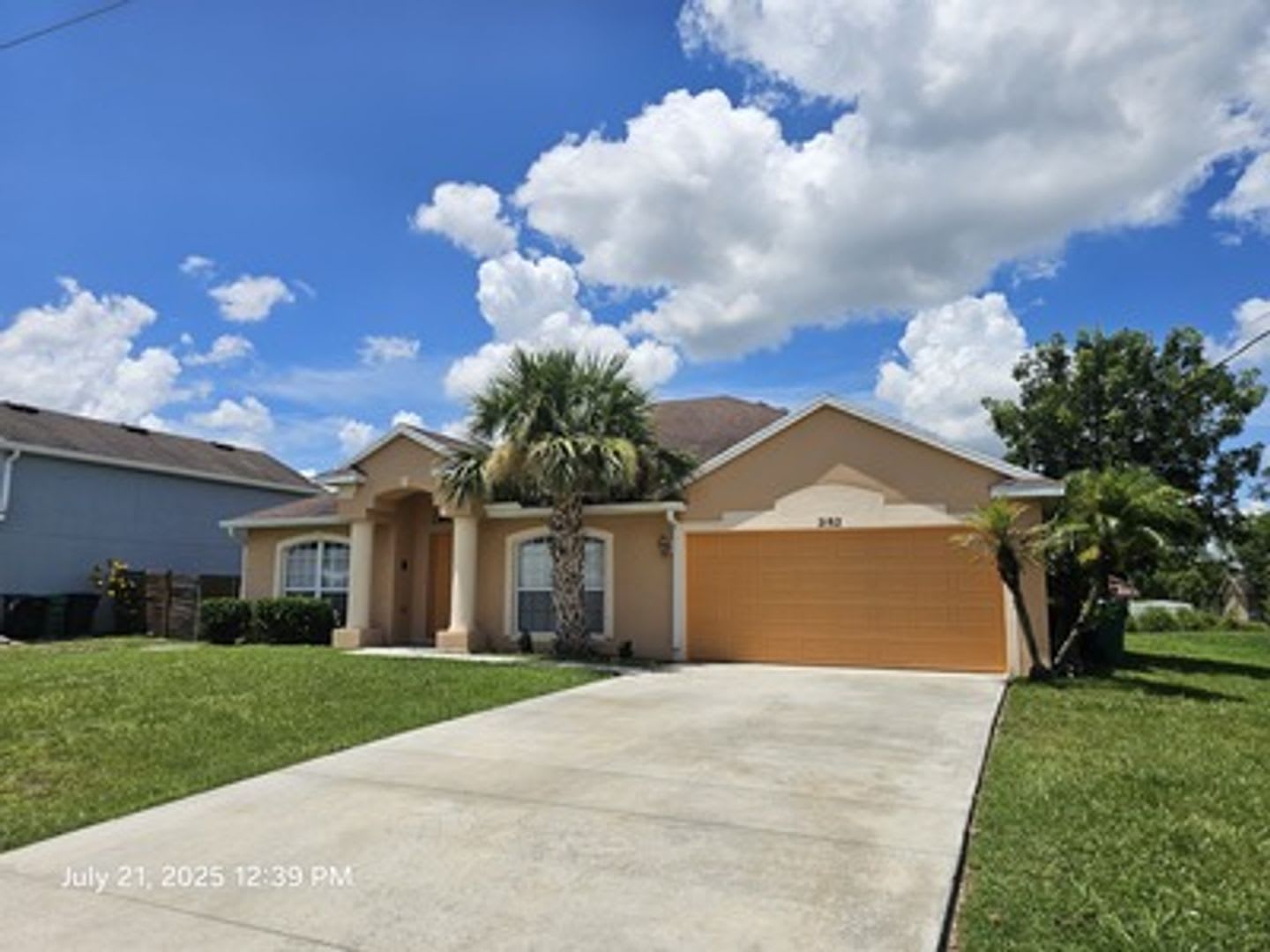 Welcome to your new home! This spacious 3-bedroom, 2-bathroom single-family home – photo 1