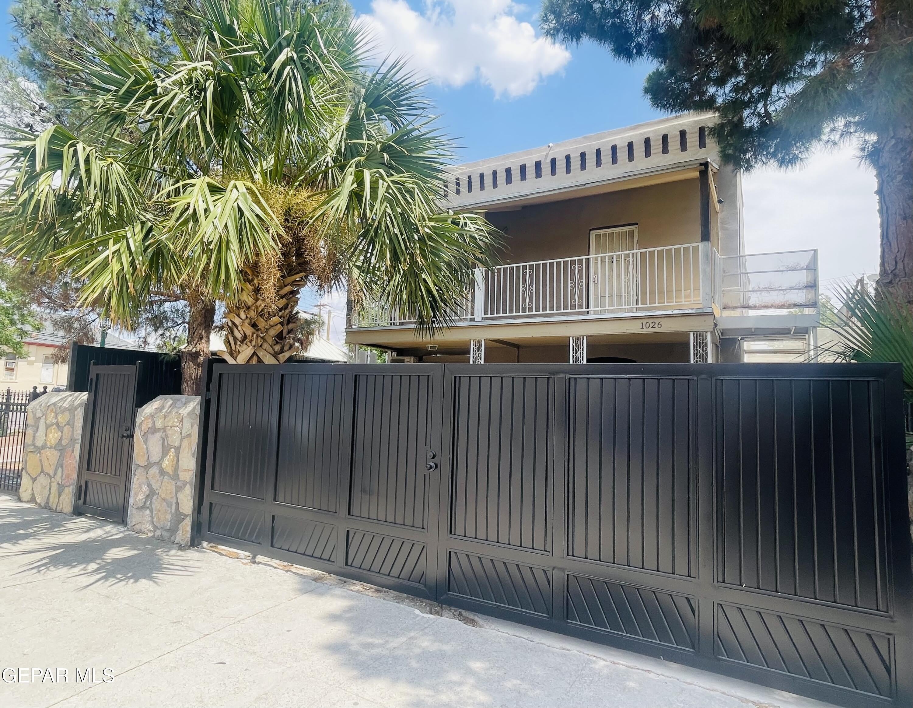 1026 Myrtle Avenue – photo 1
