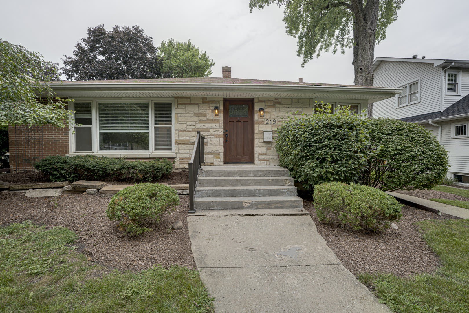 219 Spring Avenue – photo 1