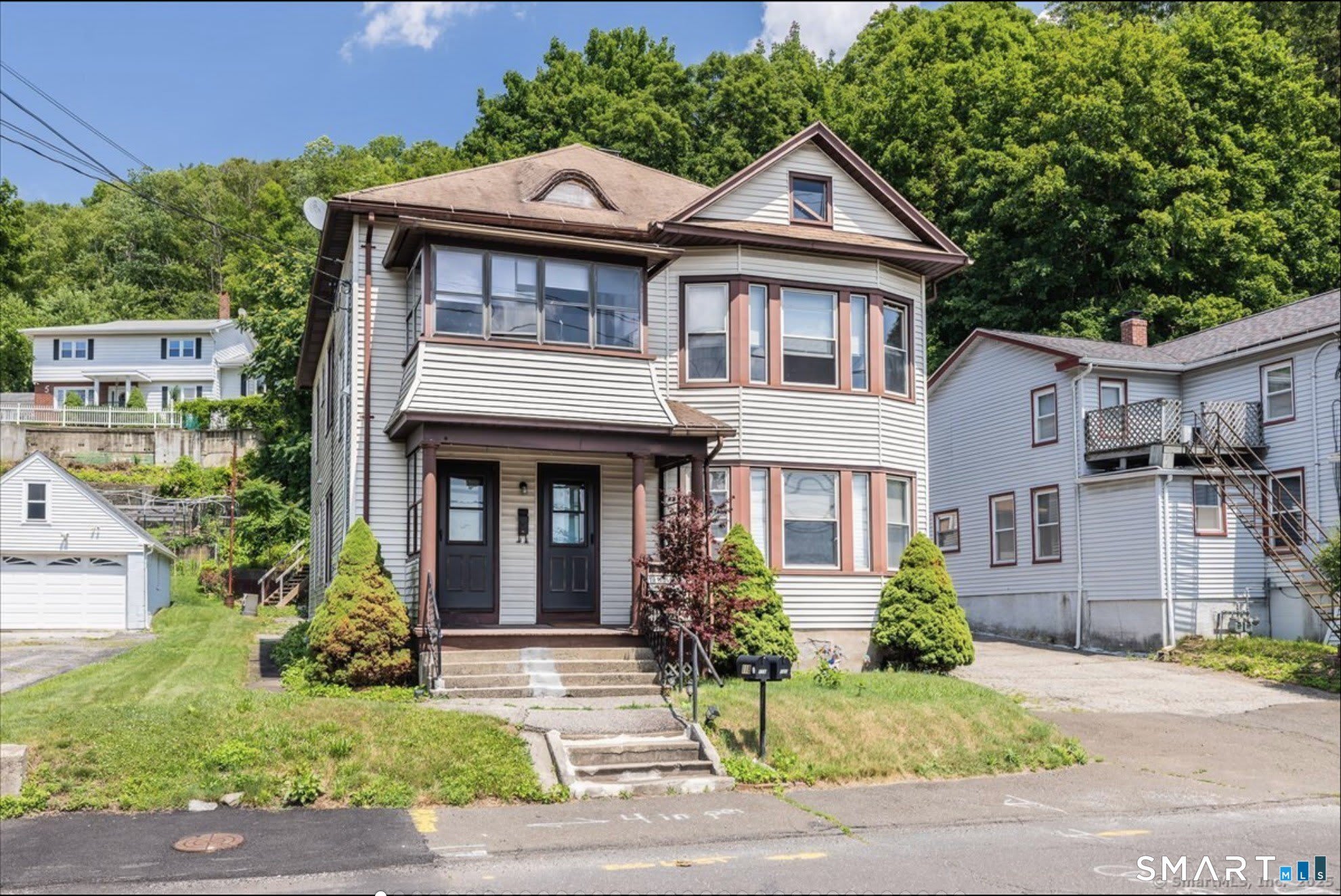 118 New Haven Avenue – photo 1 of 11