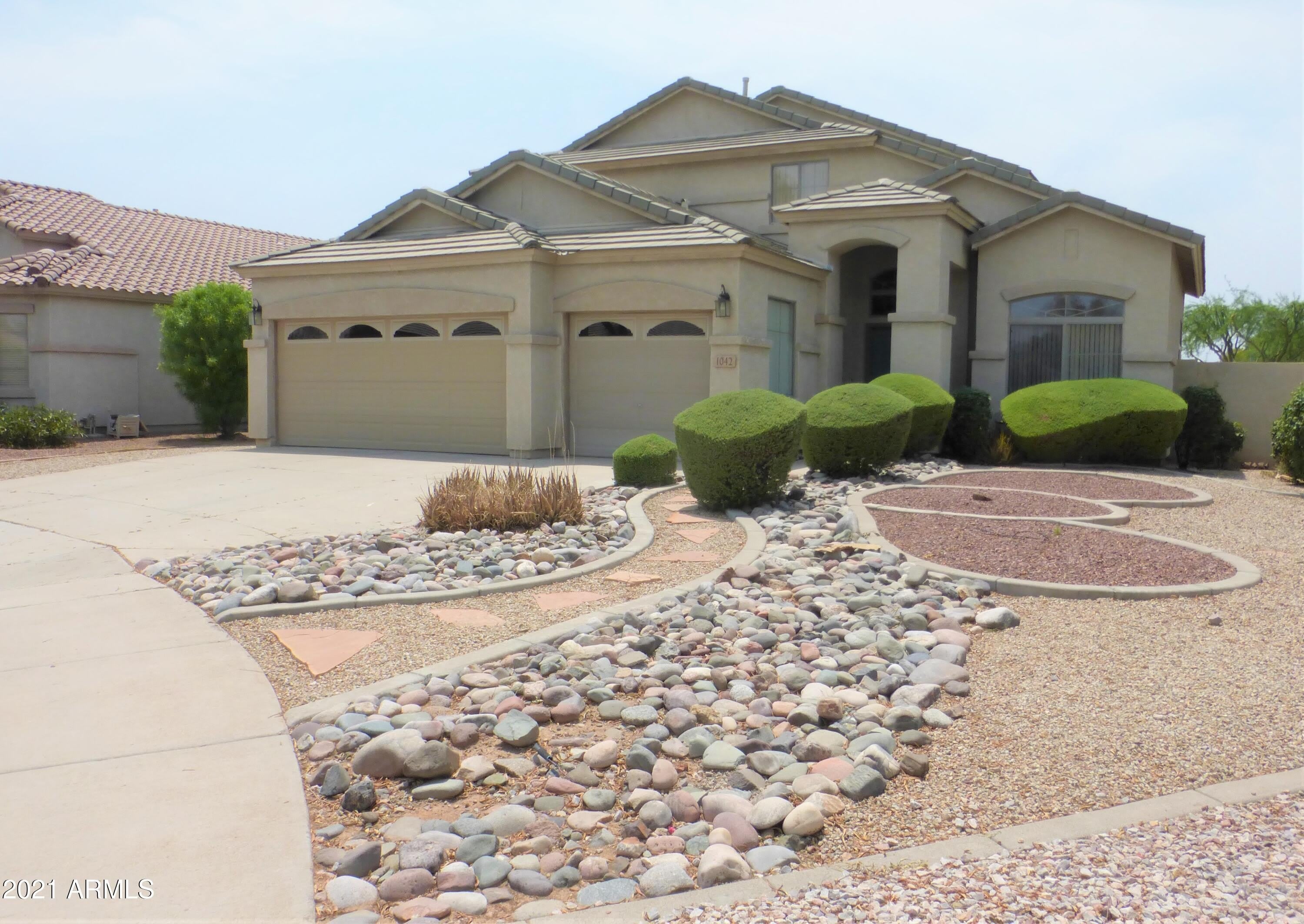 1042 N Moccasin Trail – photo 1