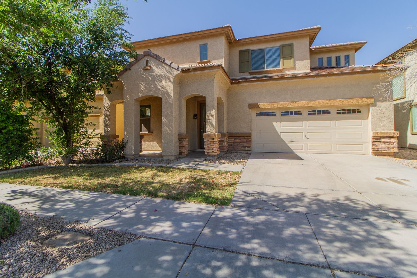 Beautiful 3-Bedroom Home in Cooley Station! – photo 1