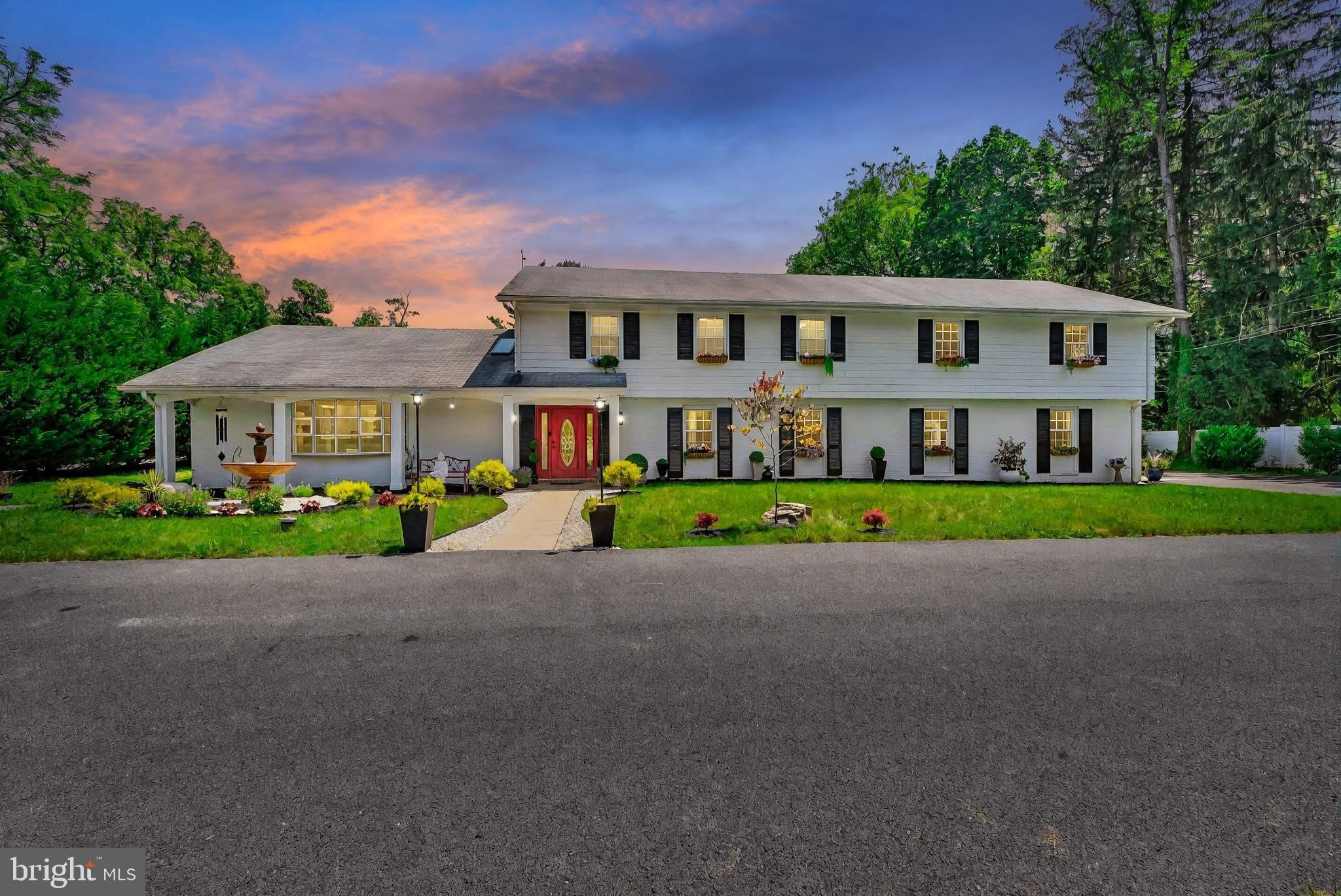 10533 Stevenson Road – photo 1 of 217