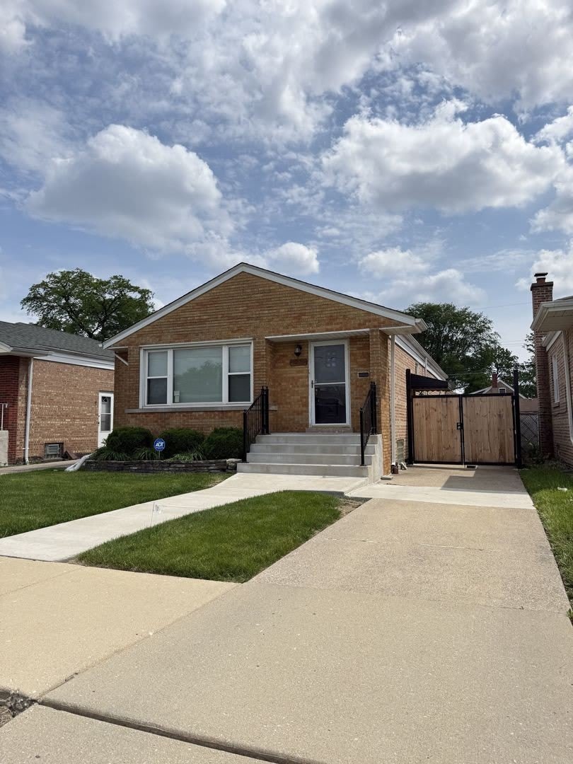 3725 W 80th Street – photo 1