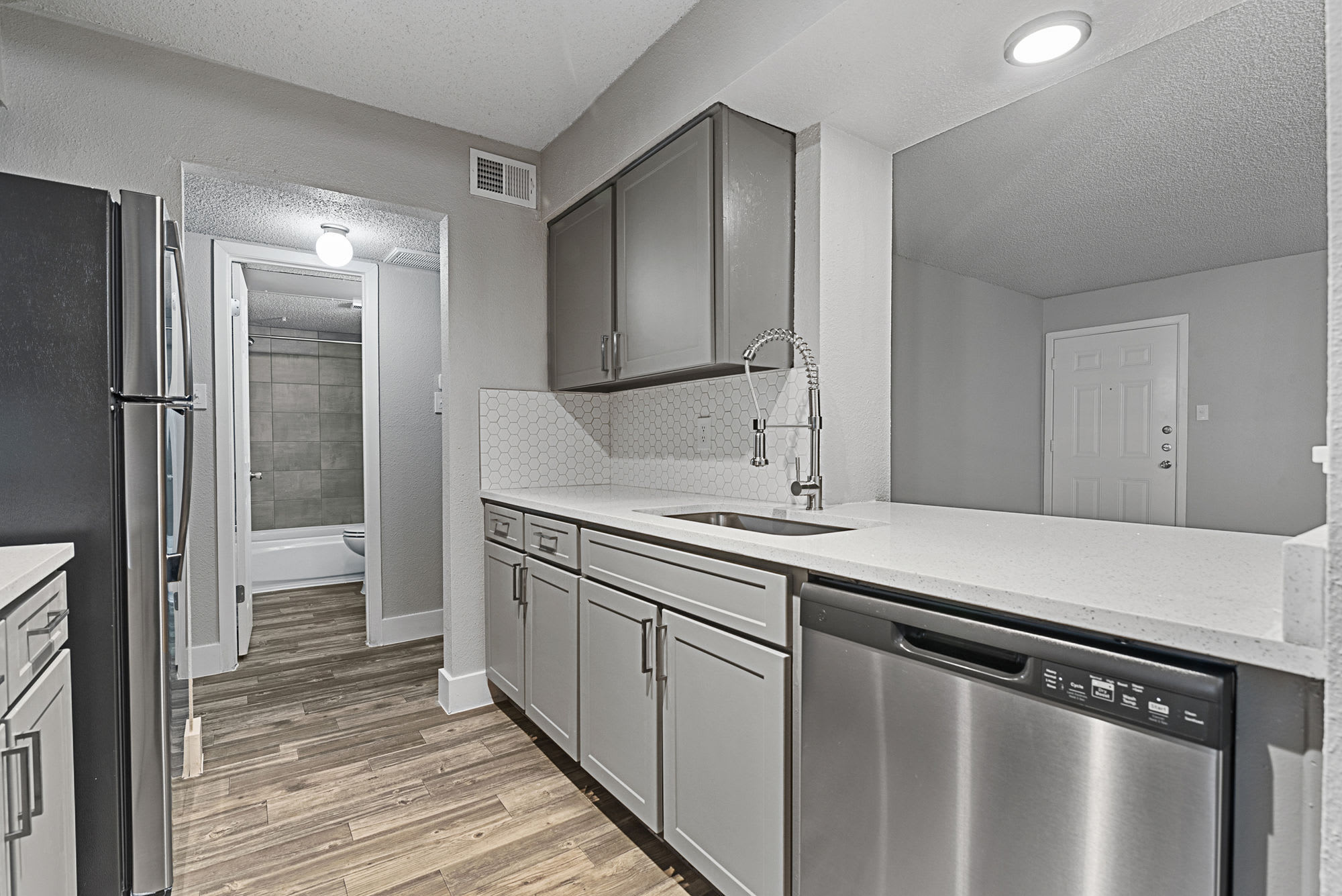 Ashmore – photo 1 of 24