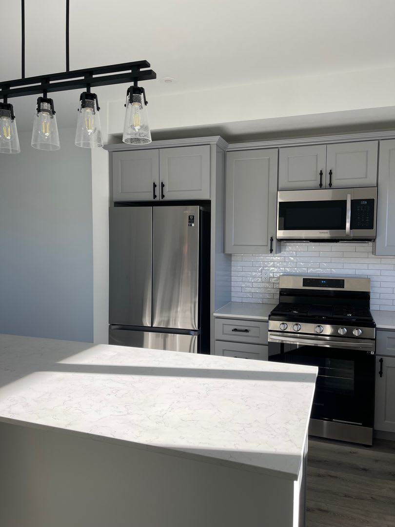 New 2 Bedroom On Campus – photo 1