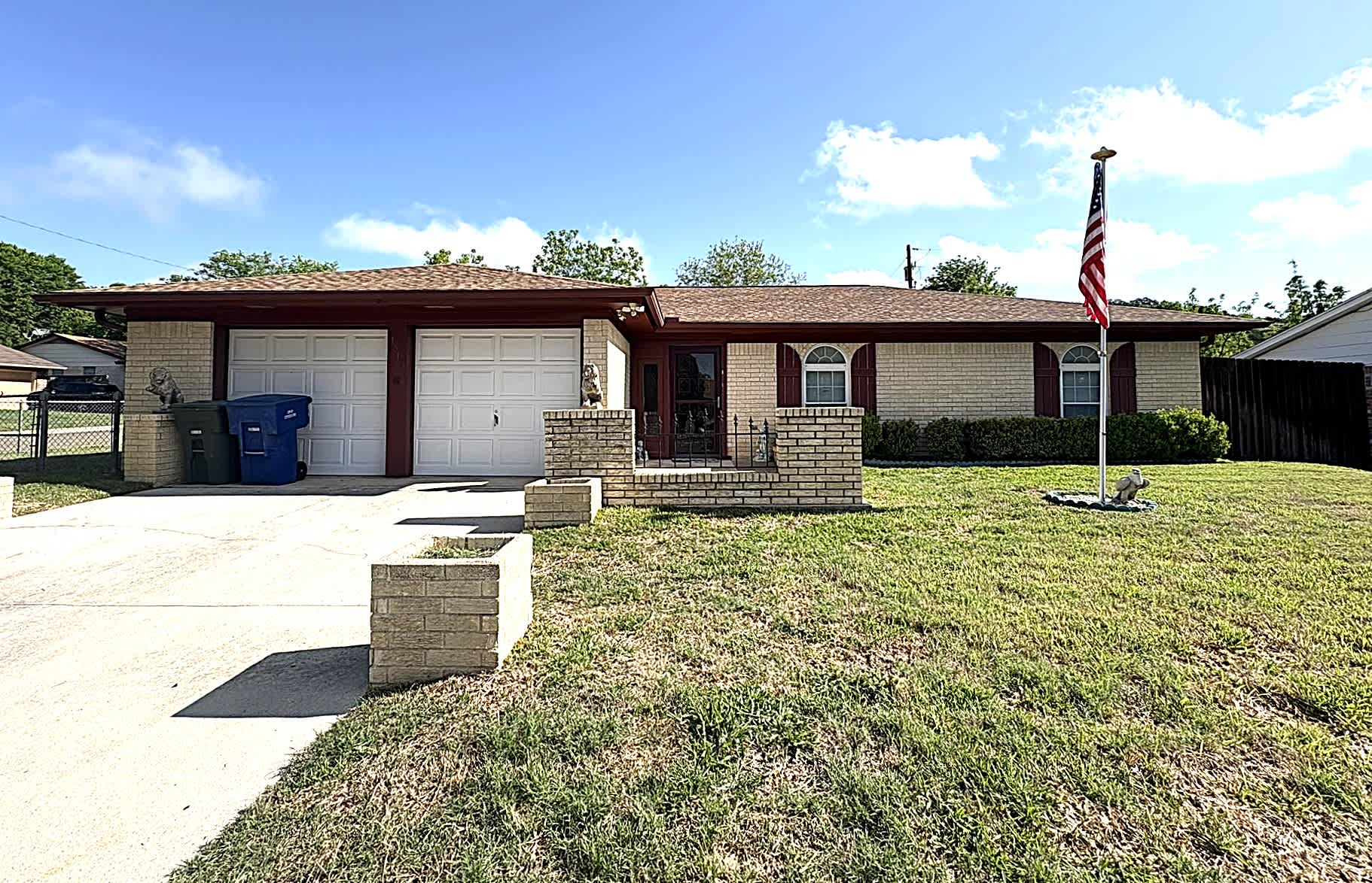 1613 Velma Ave – photo 1