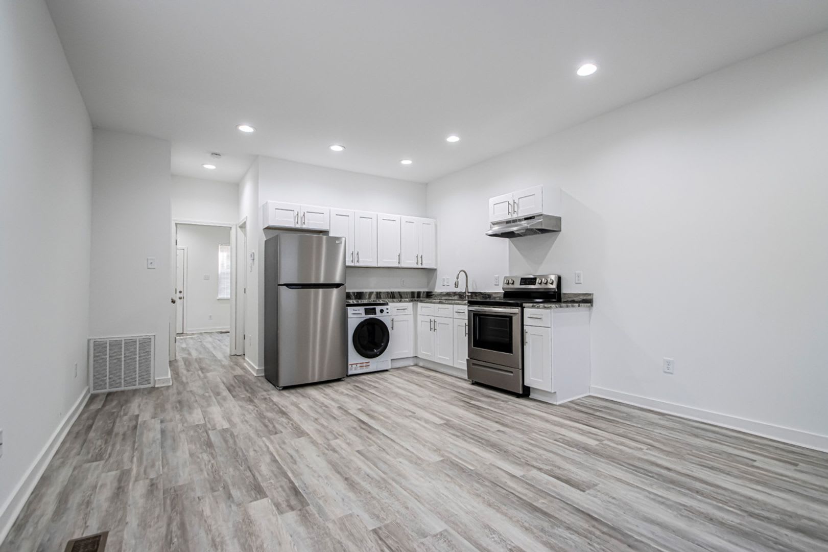 215 S Park Street – photo 1