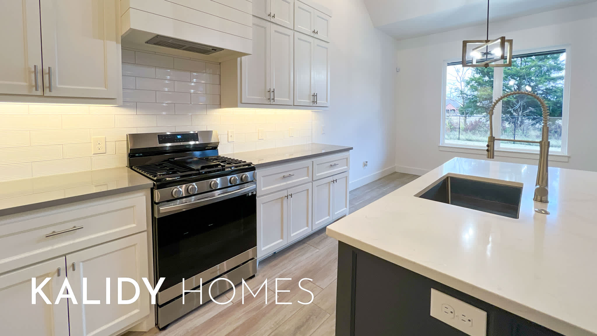 621 East Barajas Terrace – photo 1