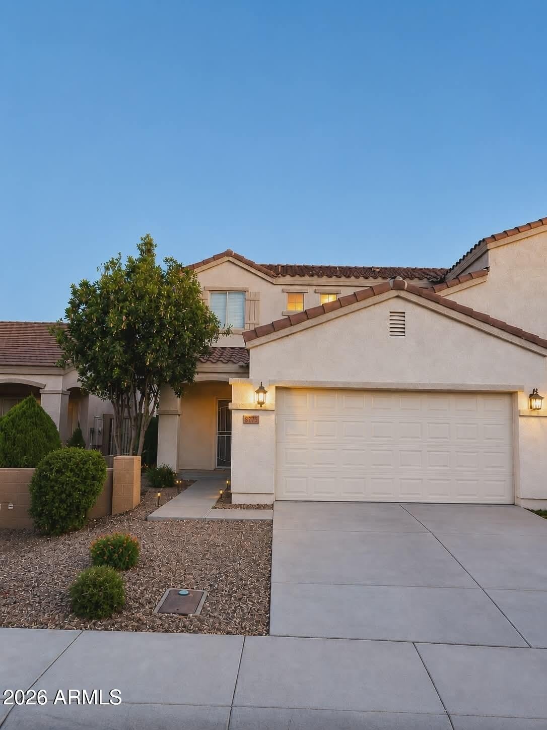 8773 W DAHLIA Drive – photo 1