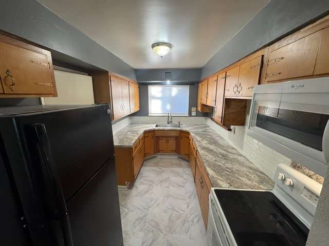 25 Gilmore Road – photo 1 of 11