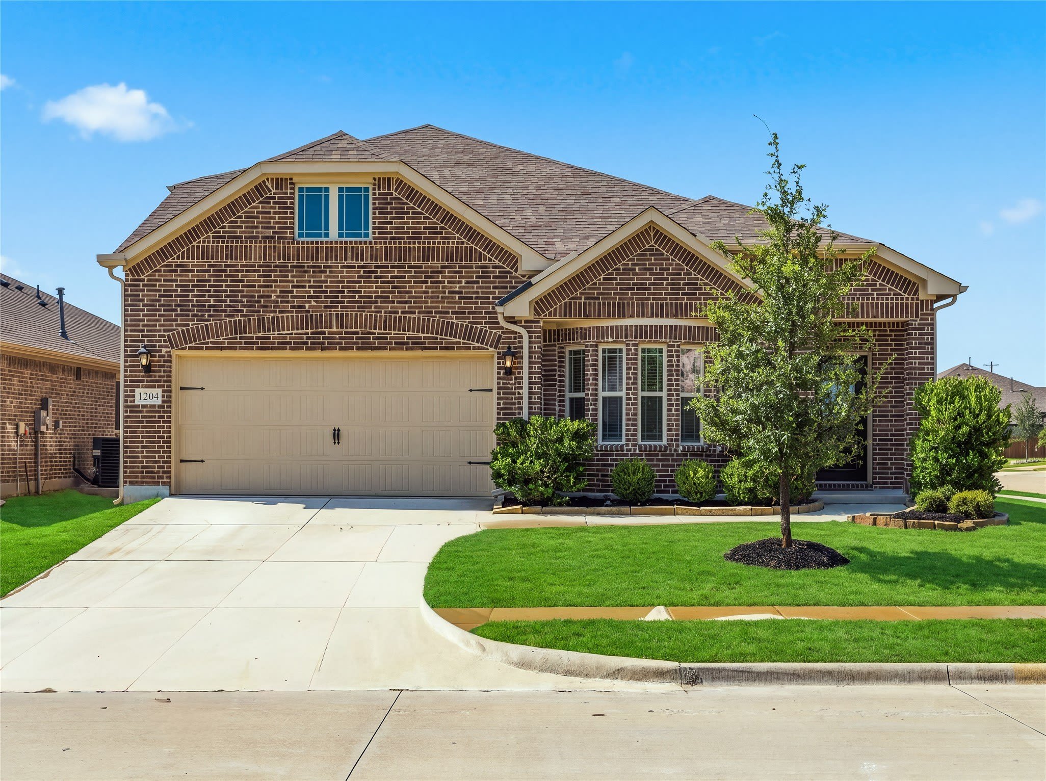 1204 Sumner Street – photo 1