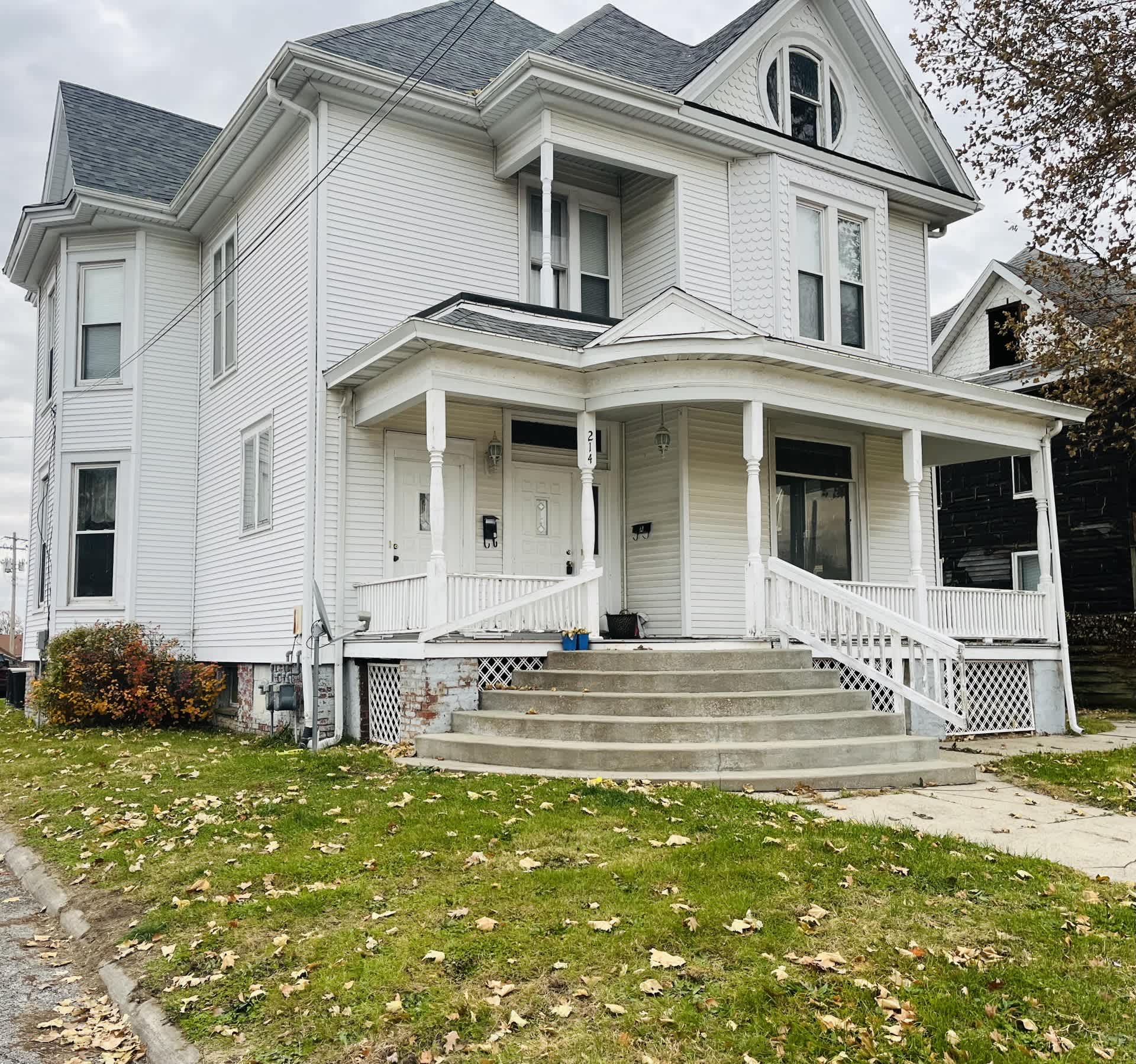 214 South Church Street – photo 1 of 12