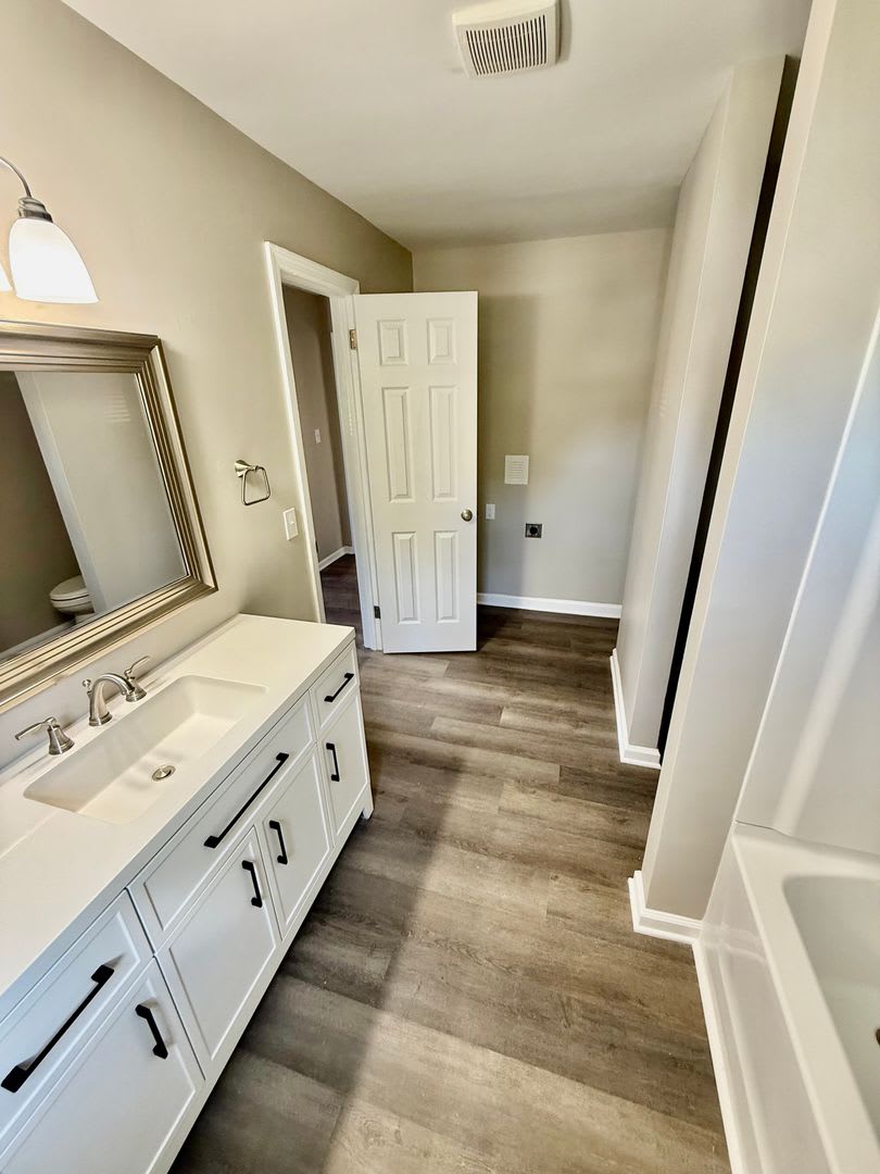 Extra Large One Bedroom House – photo 1