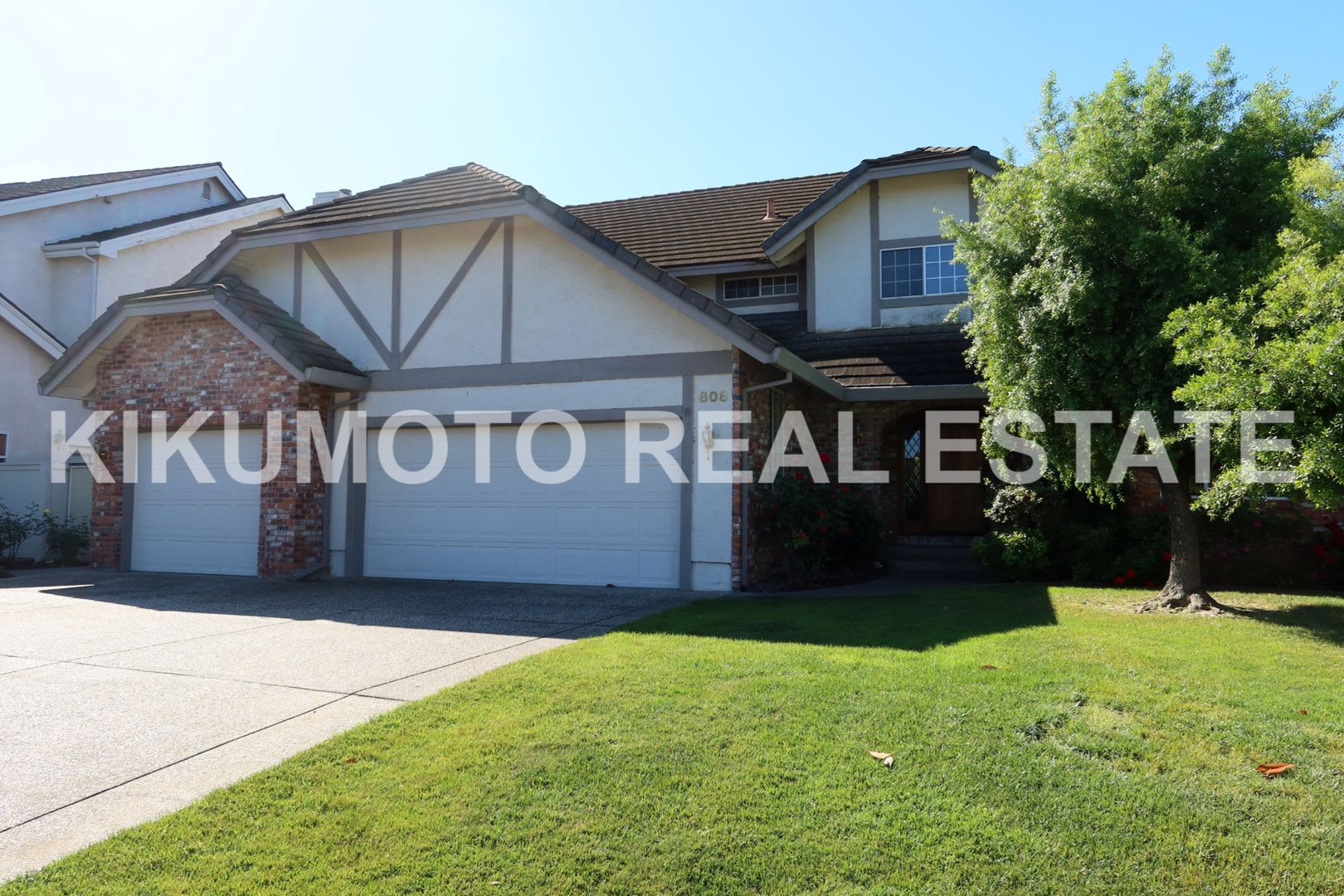 Riverlake 4 bedroom, 3 bath, 3 car home – photo 1