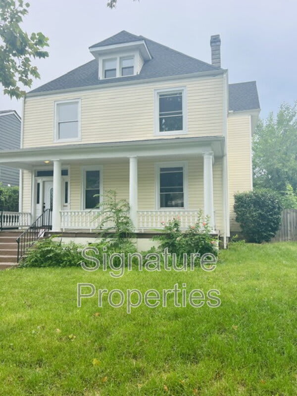 102 W Lancaster Rd – photo 1