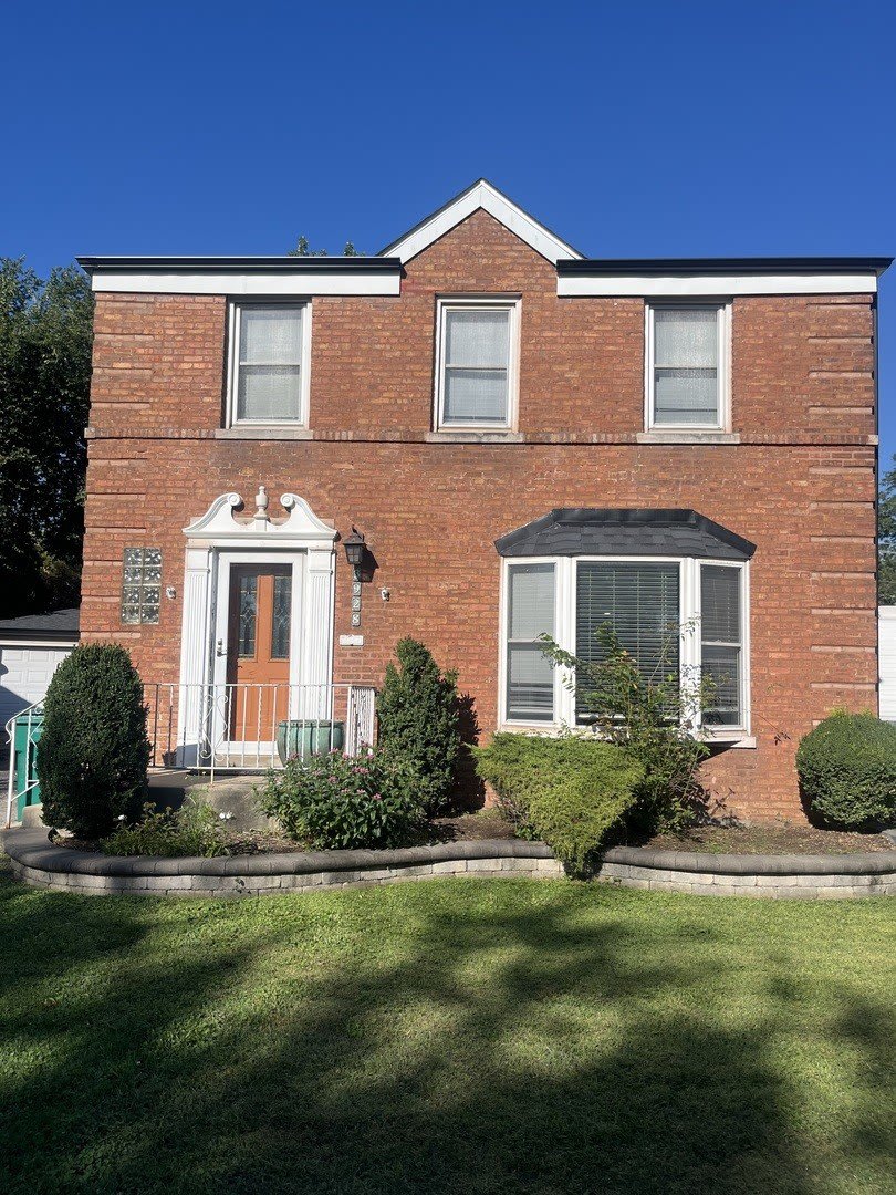 3928 S Wisconsin Avenue – photo 1 of 18