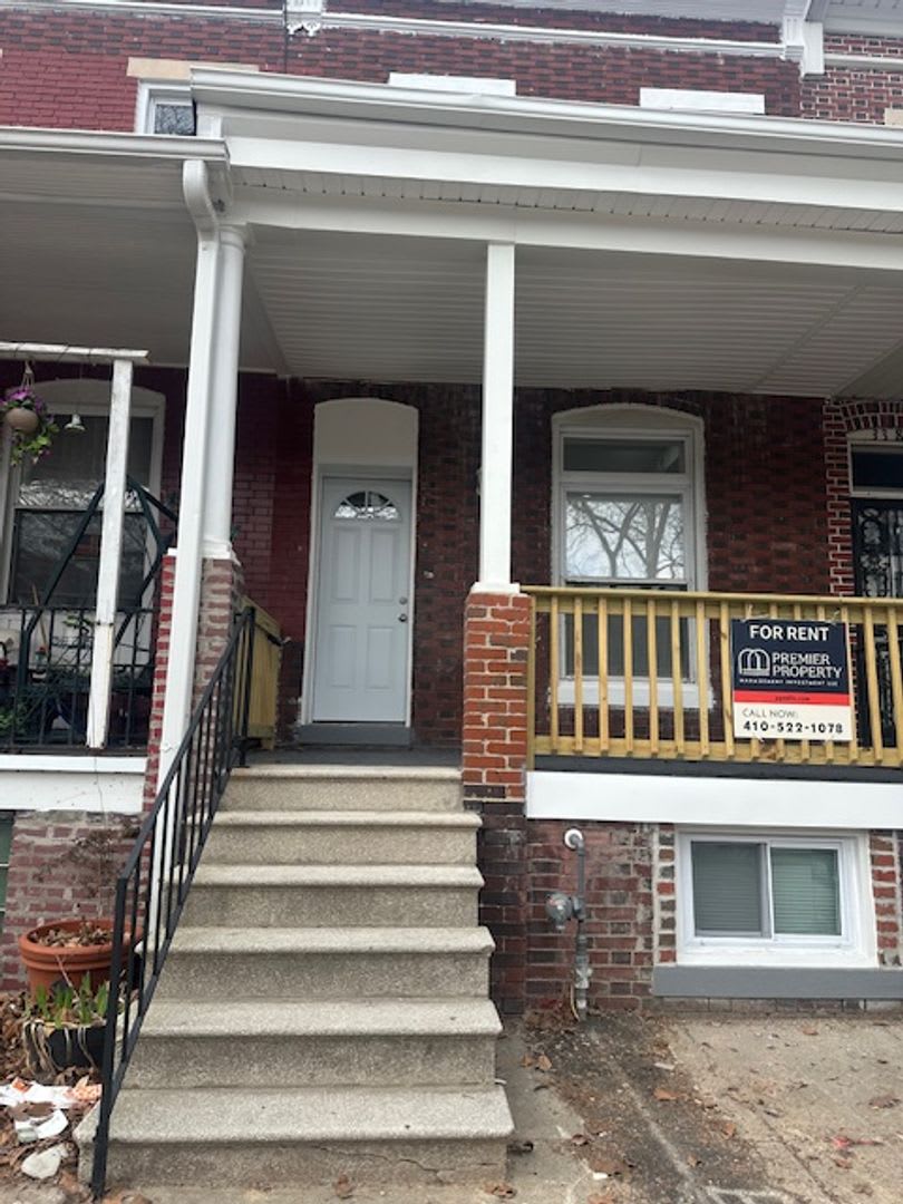 Charming 3-bedroom, 3.5-bathroom house located in East Baltimore – photo 1