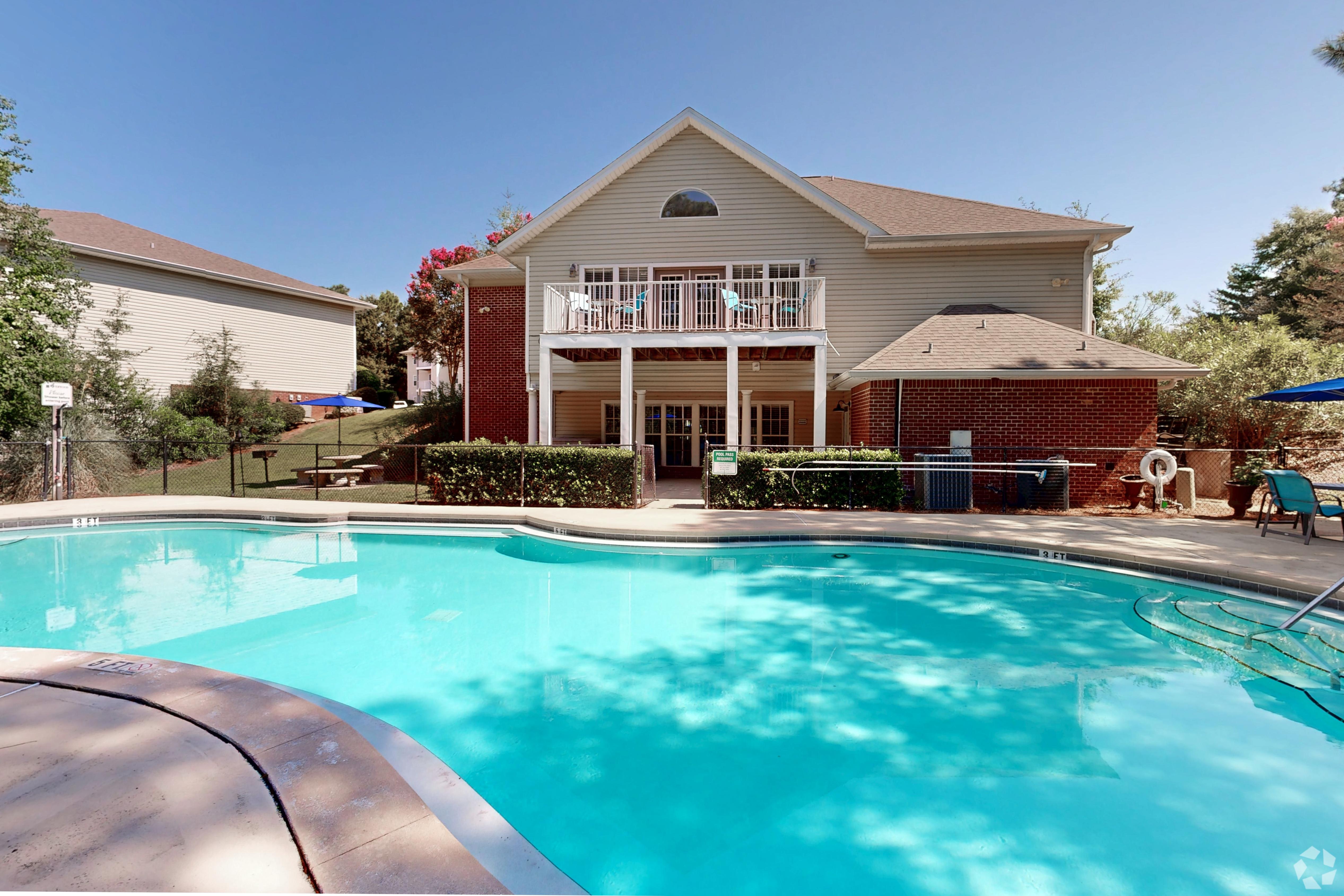 Riverwood Apartments – photo 1 of 27