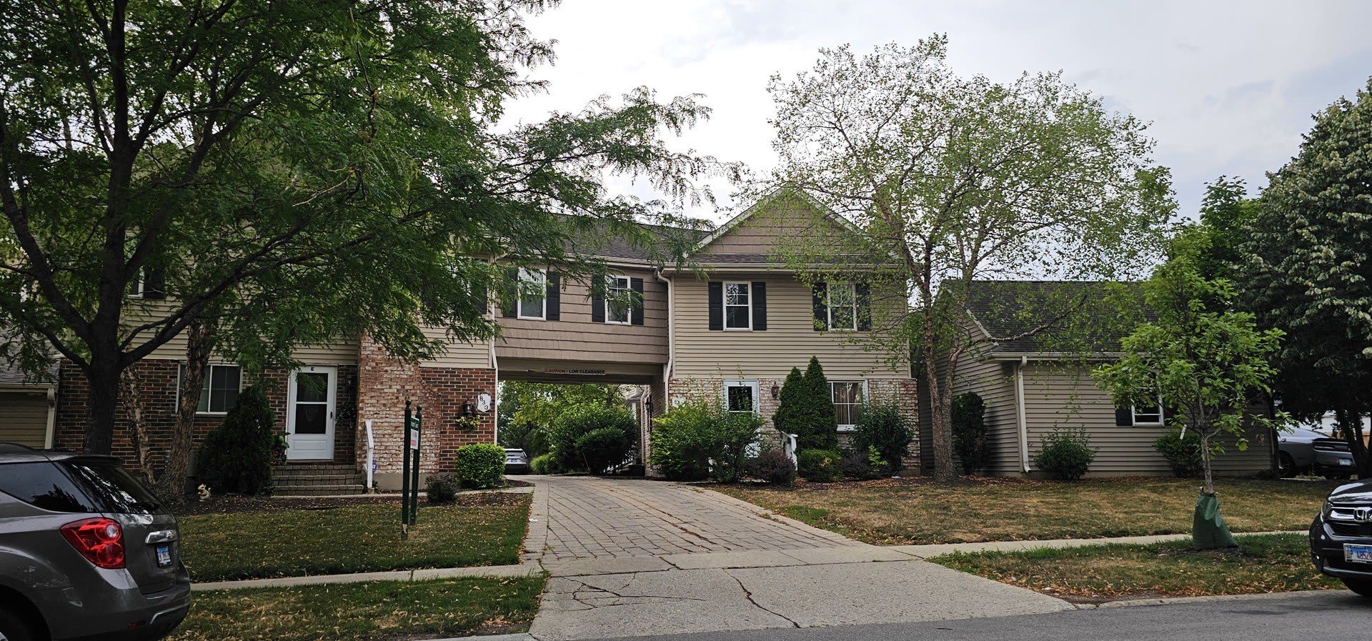 833 Village Quarter Road – photo 1 of 22