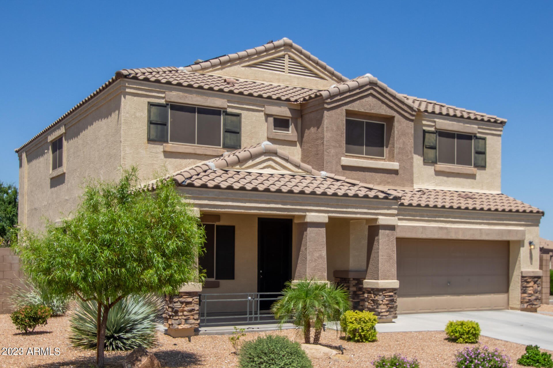 17186 W Lisbon Lane – photo 1 of 39