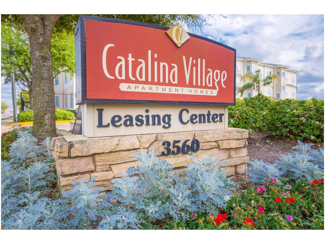 Catalina Village Apartment Homes – photo 1
