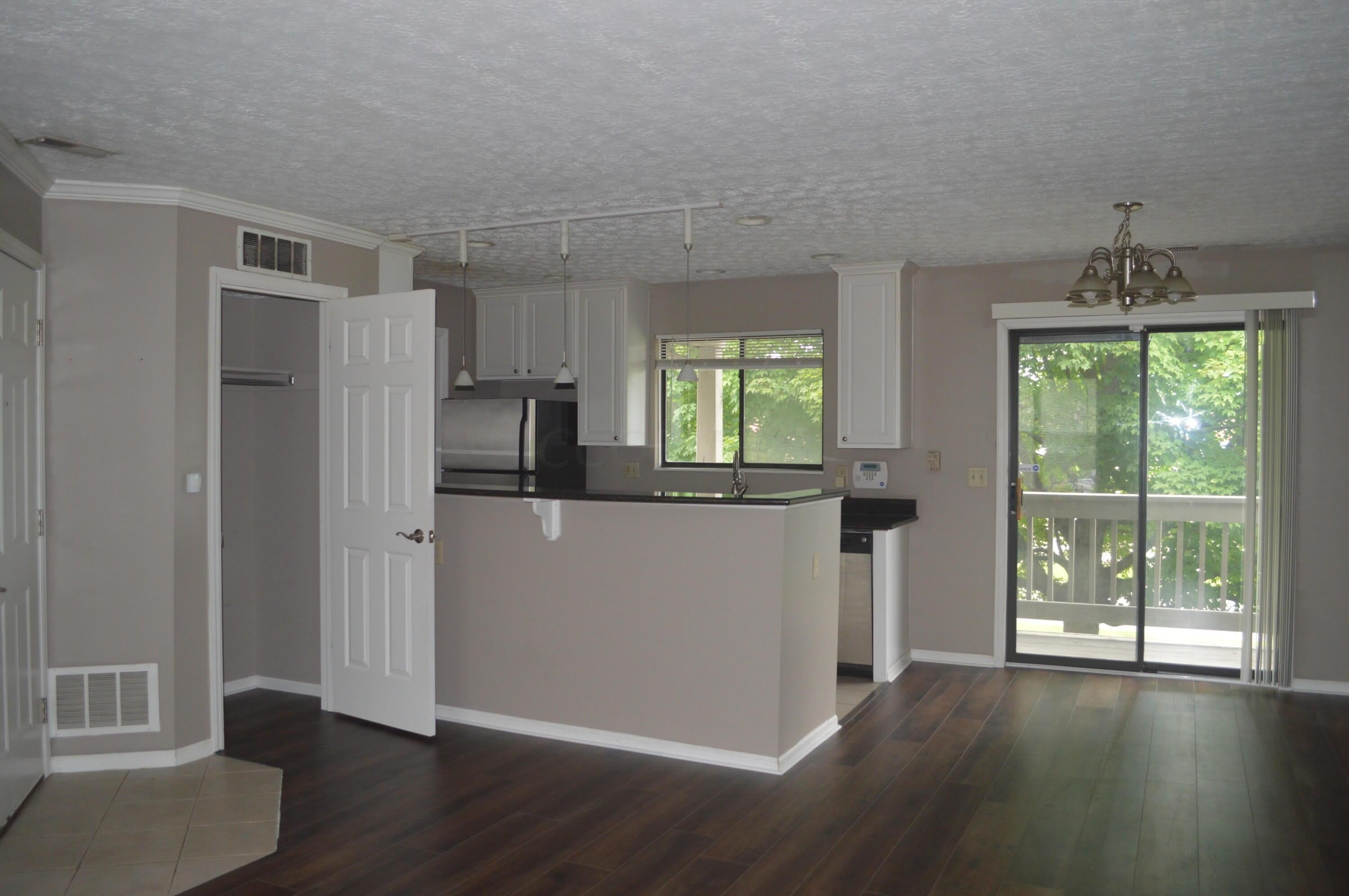 2744 Greystone Drive – photo 1