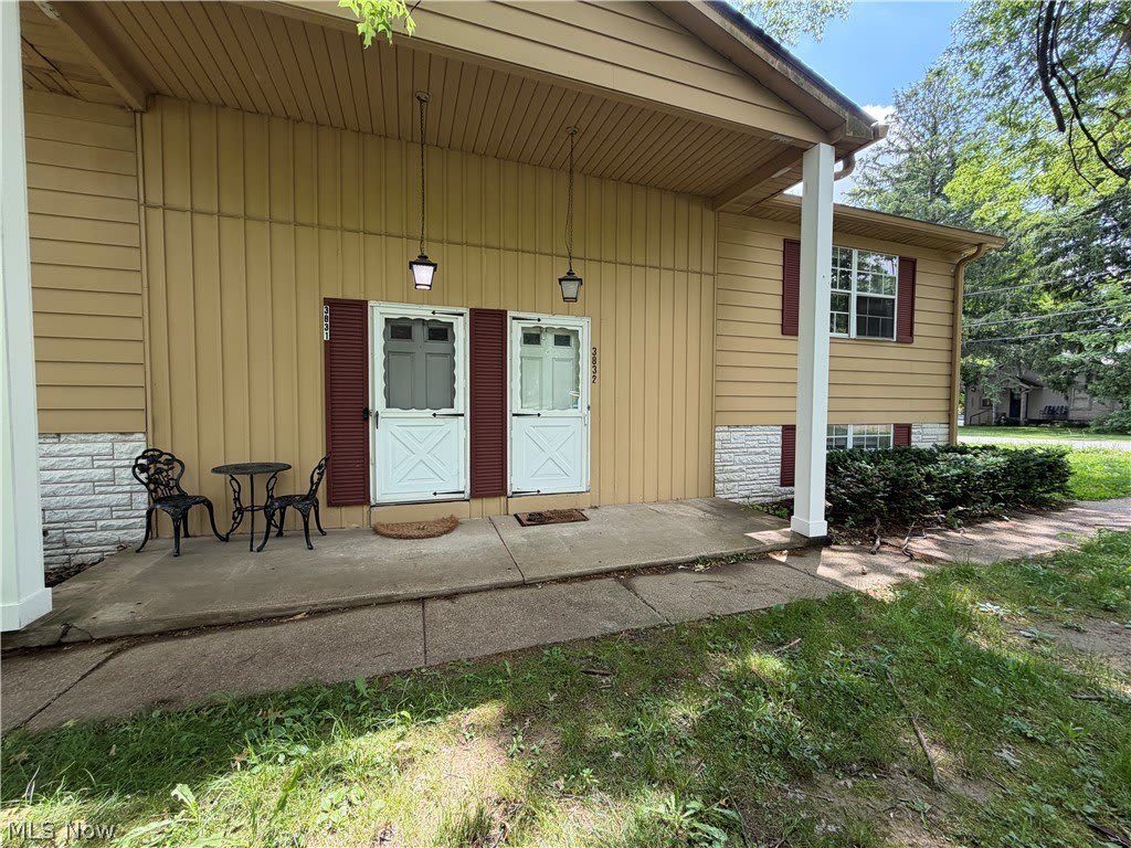 3831 Eigen Street – photo 1 of 14