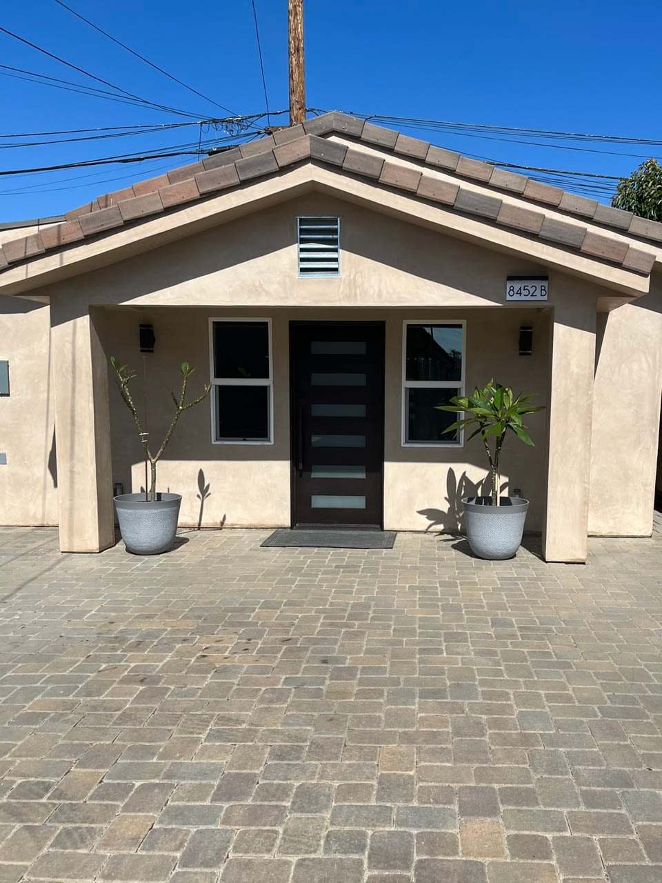 8452 San Luis Ave – photo 1 of 8