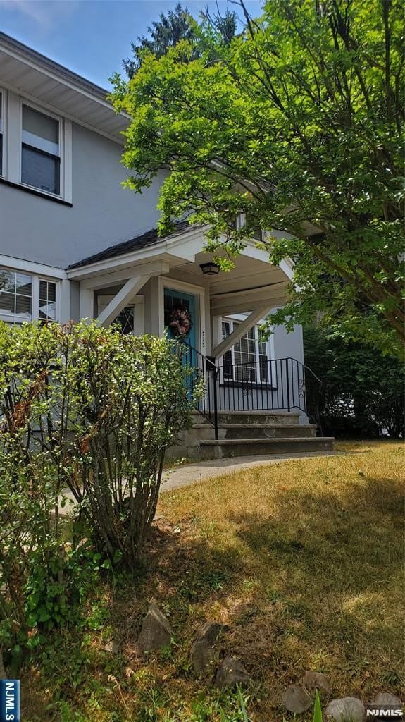 773 Bloomfield – photo 1 of 17