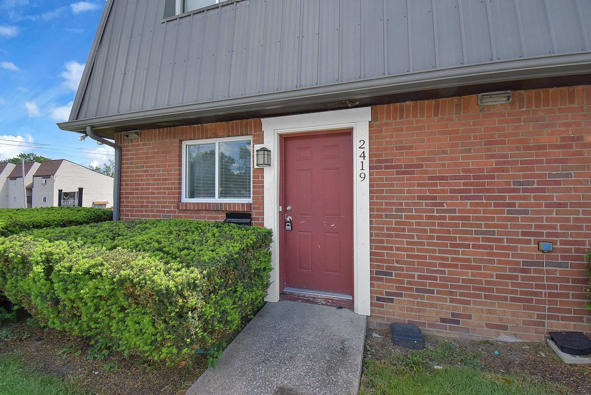 2 Bedroom Townhouse Apartment – photo 1