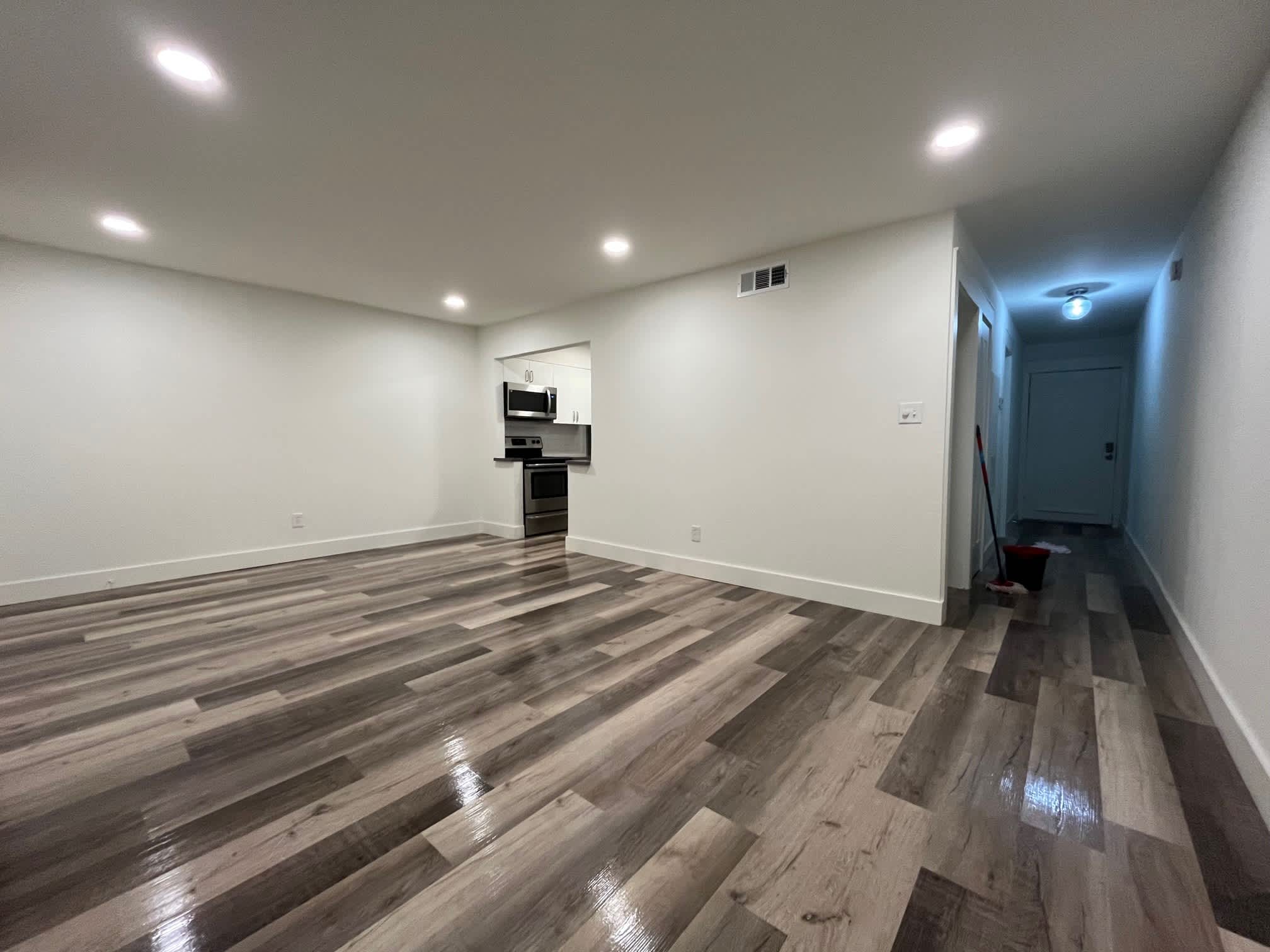 2255 St Charles Ave – photo 1