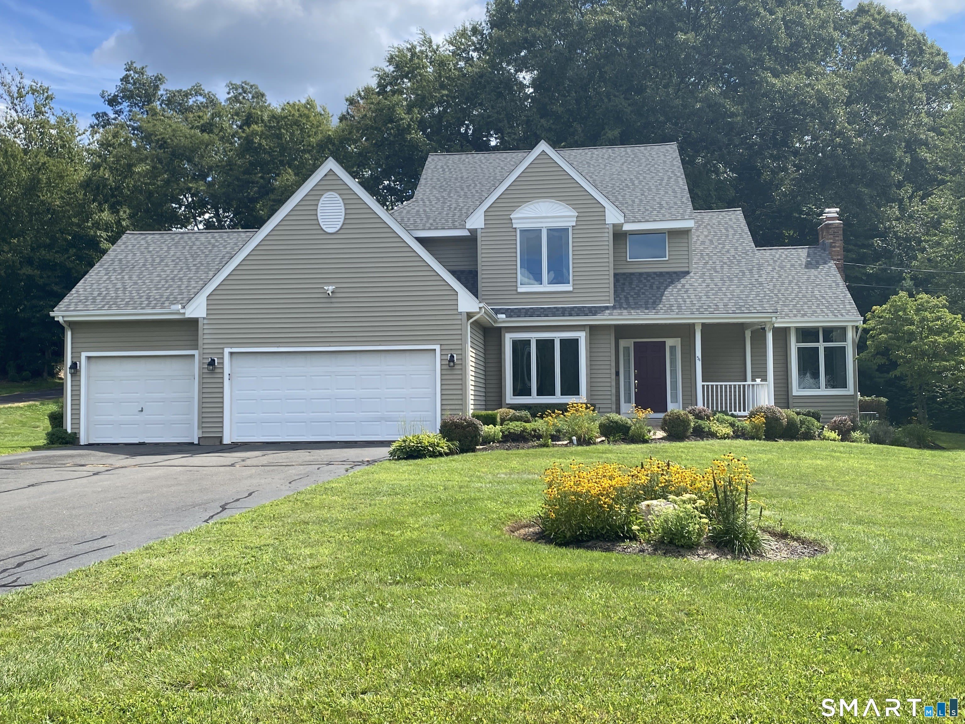 54 Winchester Drive – photo 1 of 40