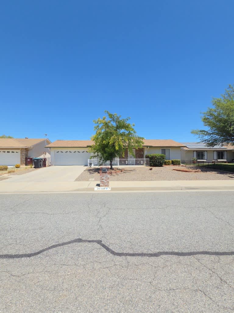 26340 Harrisburg Dr – photo 1 of 32