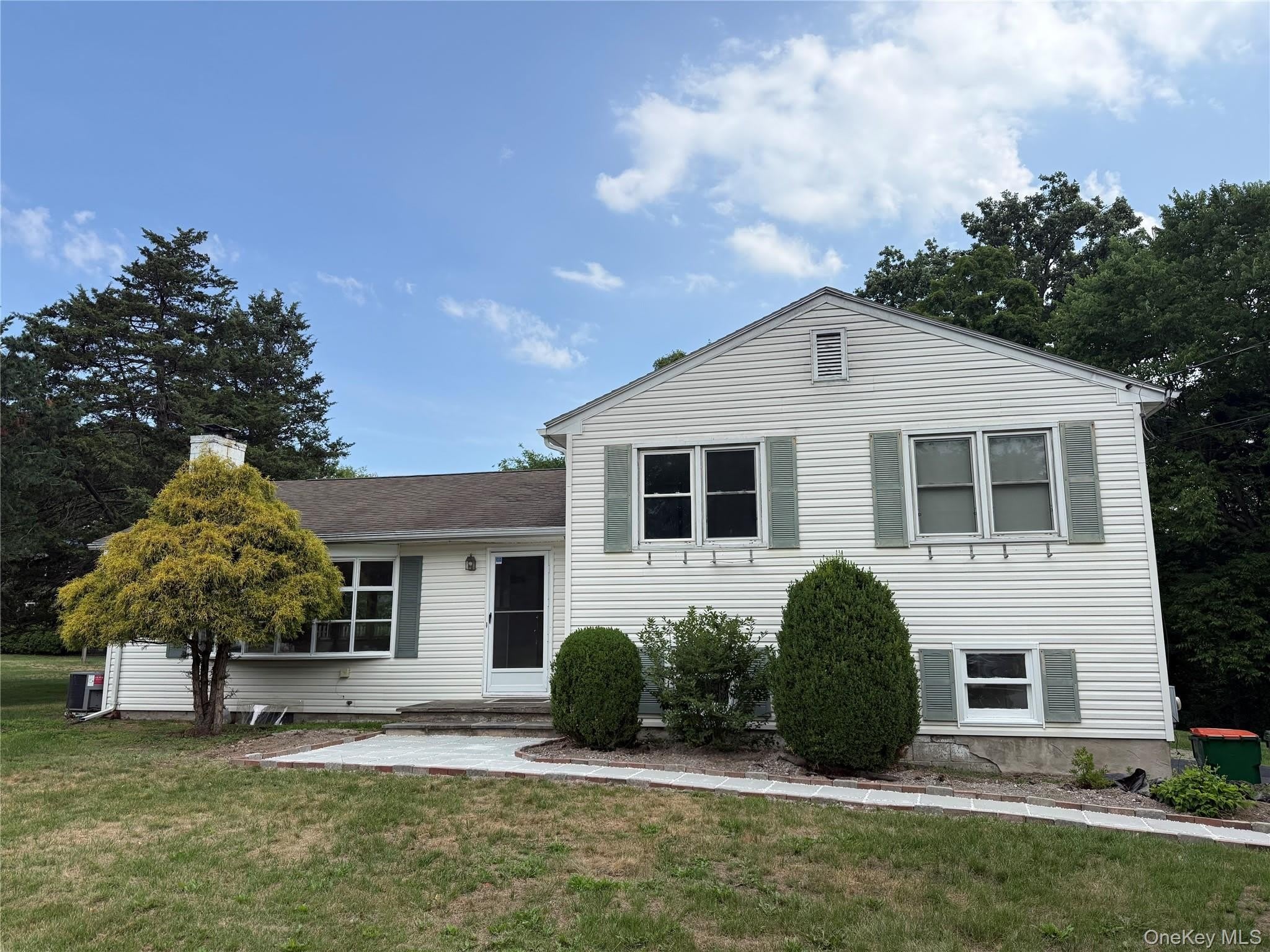 36 Greenvale Farms Road – photo 1 of 18