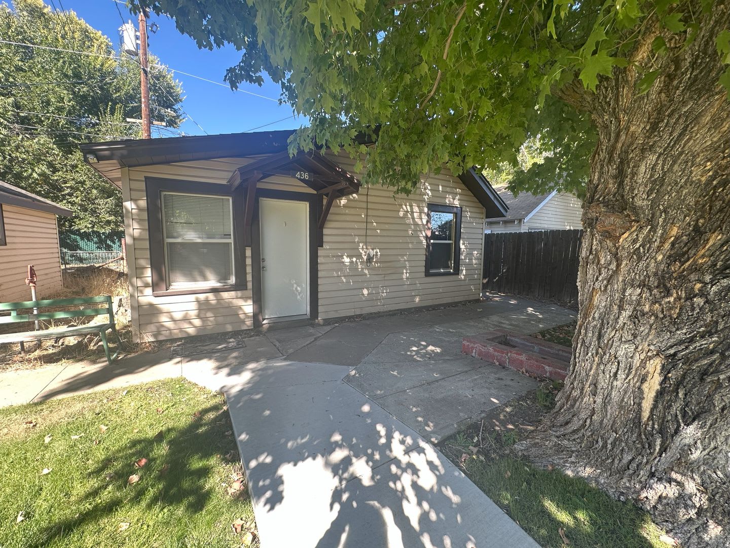 2 BD, 1 BA cottage – photo 1 of 11