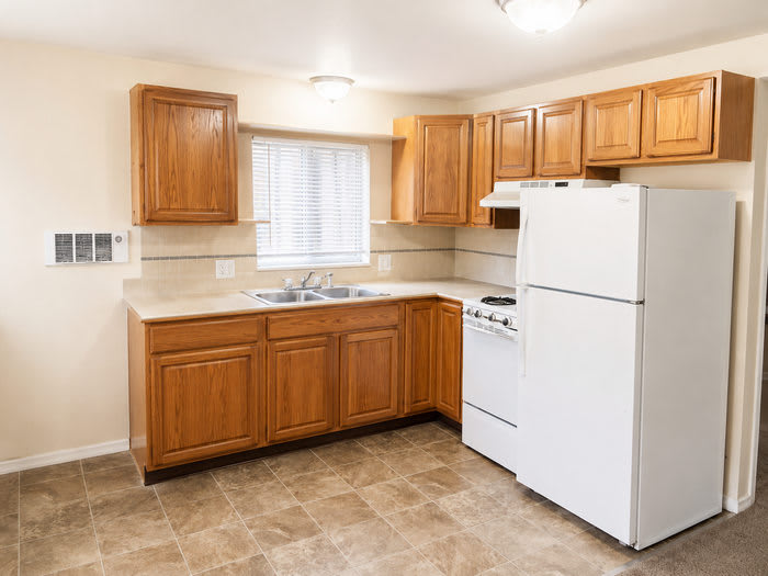 2835 North Oak Harbor Road – photo 1 of 6