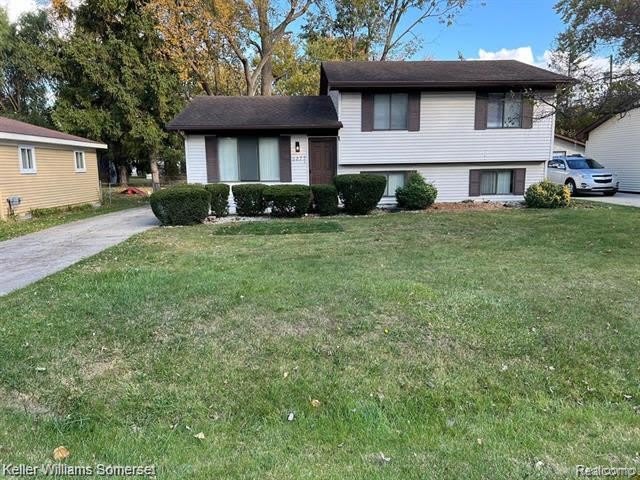 3277 EASTERN Avenue – photo 1 of 13