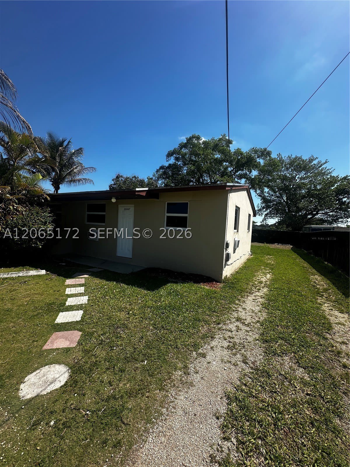 26447 SW 139th Ave – photo 1 of 15