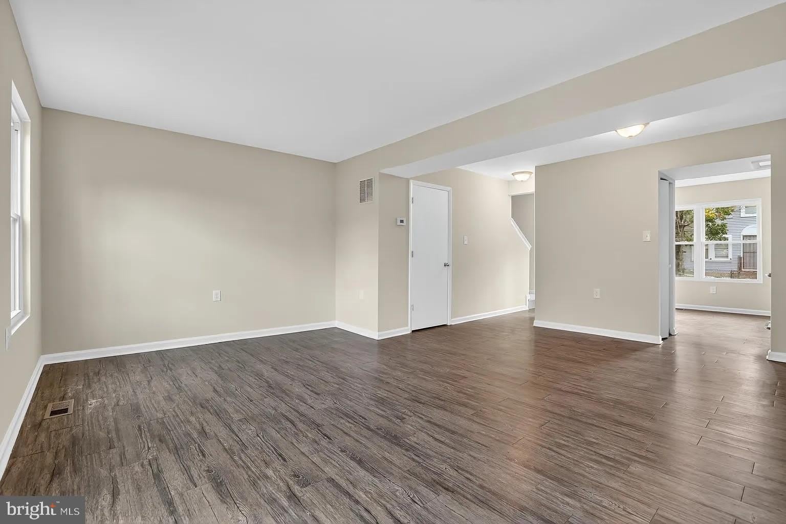 814 SHOWELL Court – photo 1