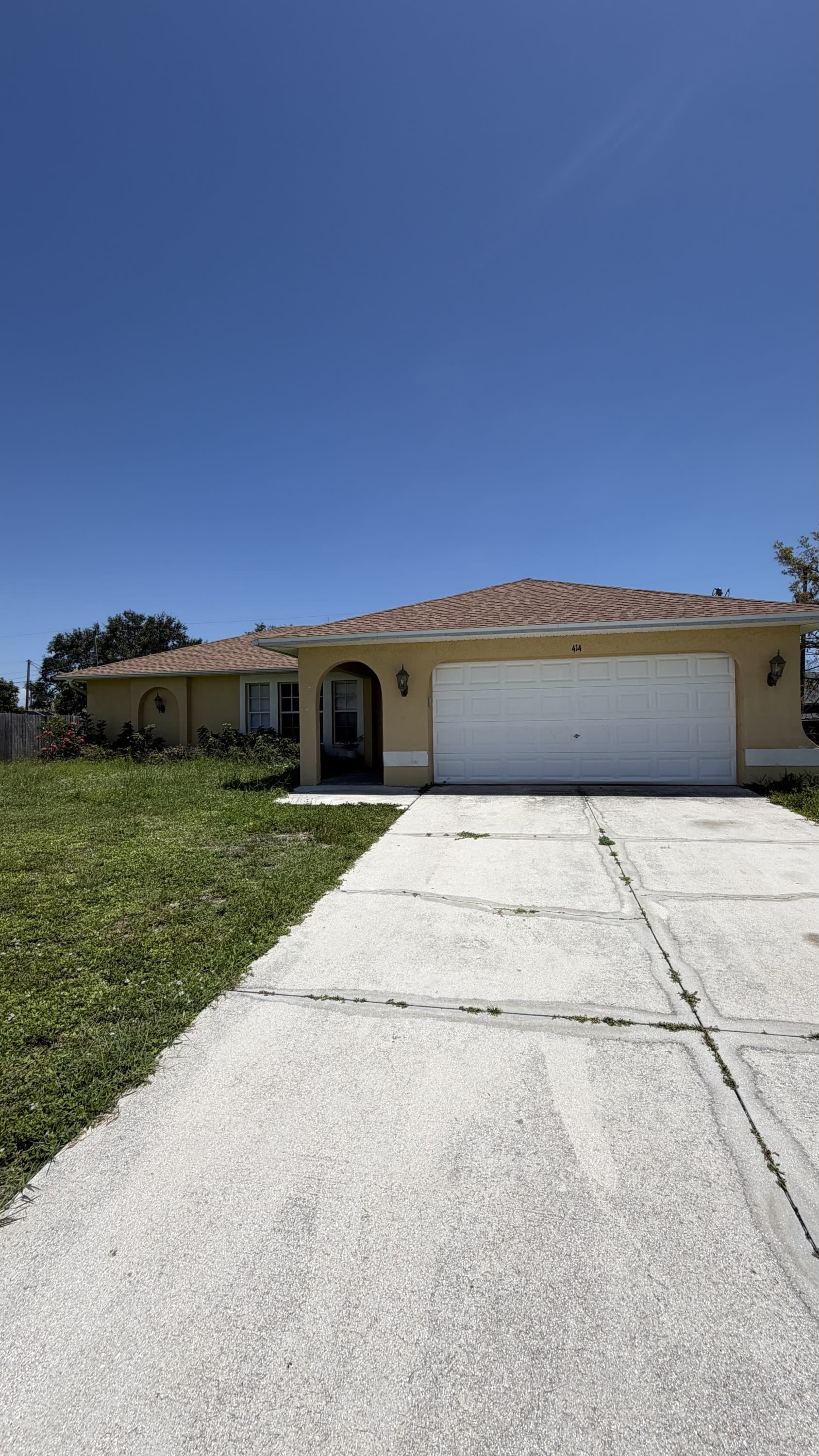 414 SE 13th St. Cape Coral, FL 33990 – photo 1