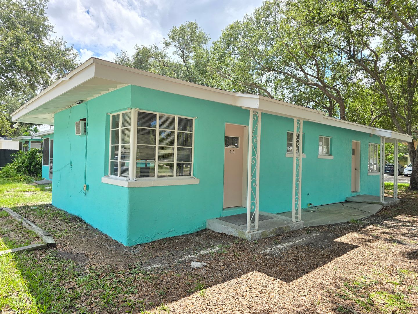 Cute Studio Duplex In Downtown Sarasota Available Now – photo 1 of 263