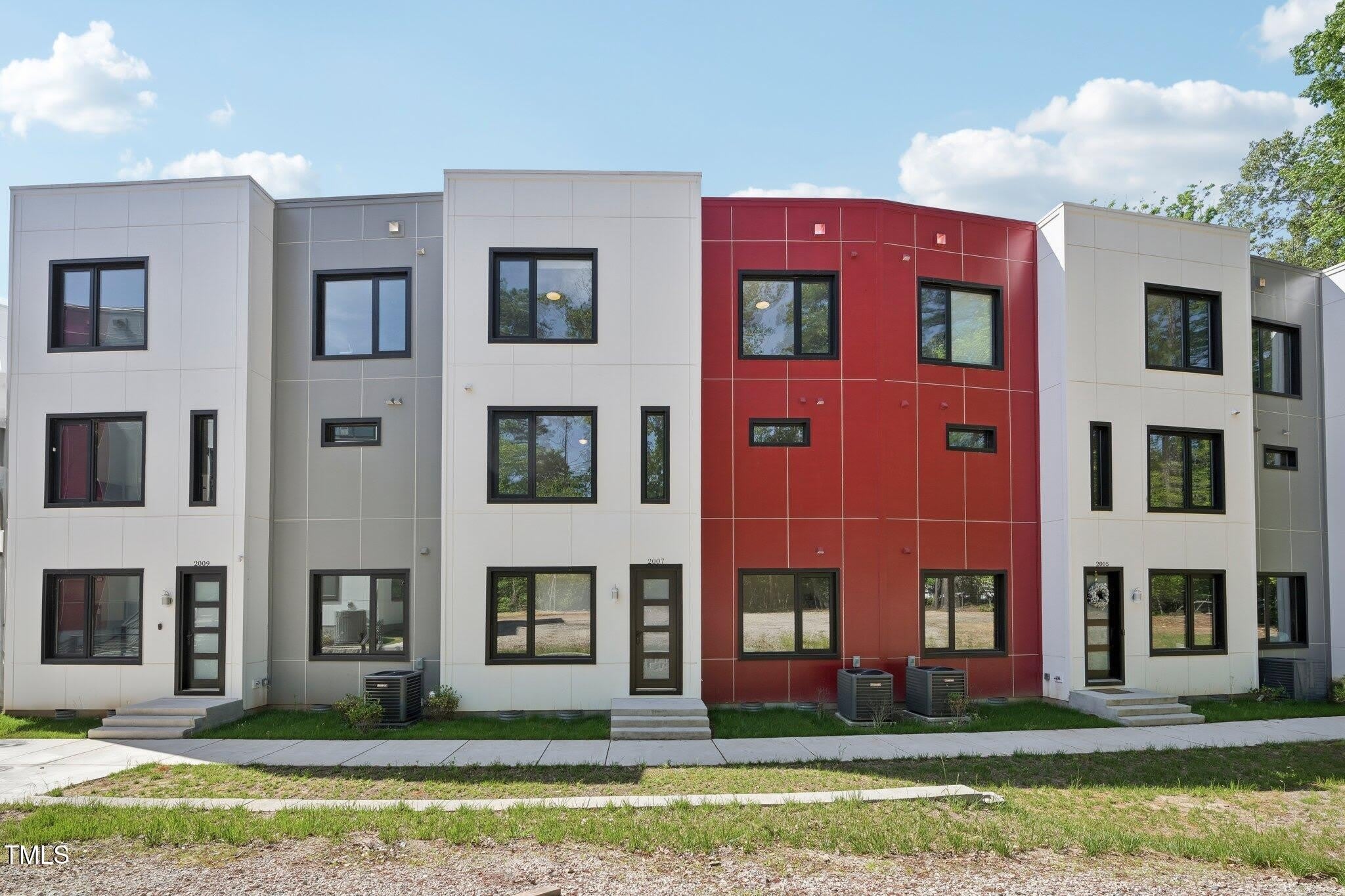 2007 Jade Street – photo 1