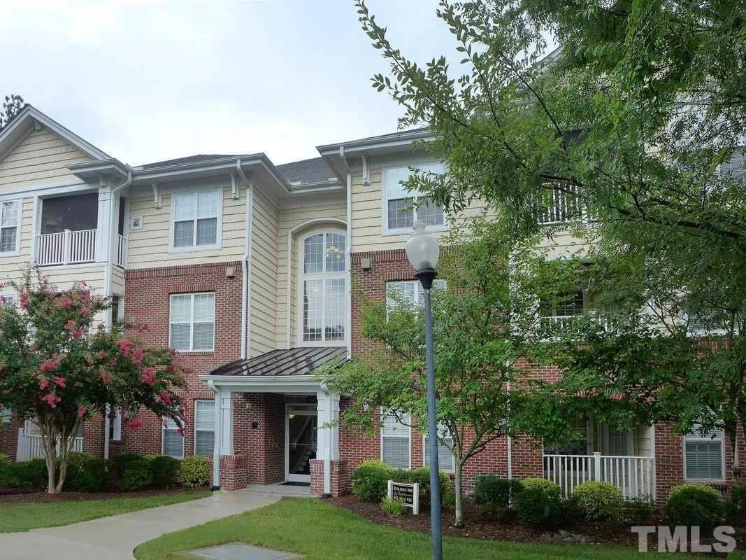 922 Providence Glen Drive – photo 1