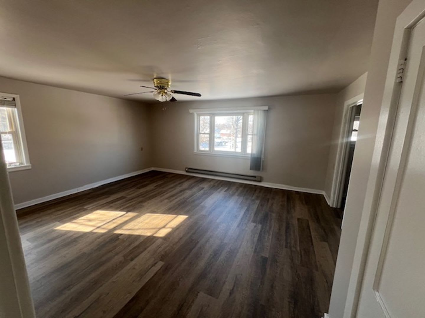 3701 Green St – photo 1 of 10