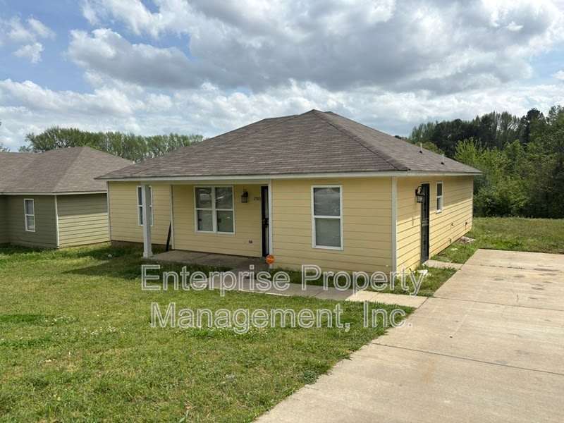 2963 Lake Park Rd. – photo 1